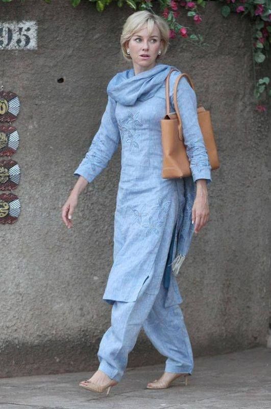 Naomi Watts in Indian Clothing