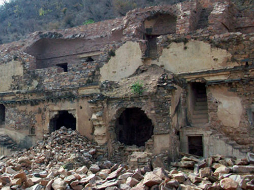 Bhangarh Fort, haunted place in India