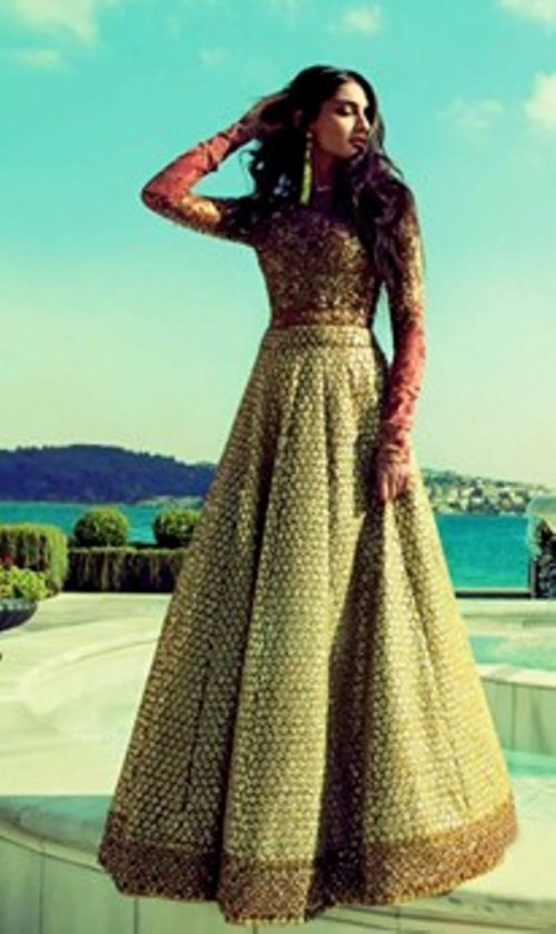 Sabyasachi Mukherjee Anarkali mid-waist design