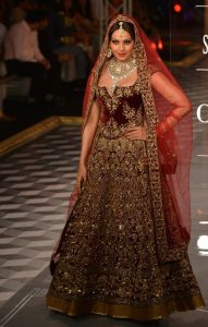 Lehenga colour for indian skin colour, lehenga colour for dark skin women, lehenga colour for olive skin tone, lehenga colour for dark complexion women