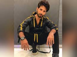 Shahid Kapoor Style - Black Outfit