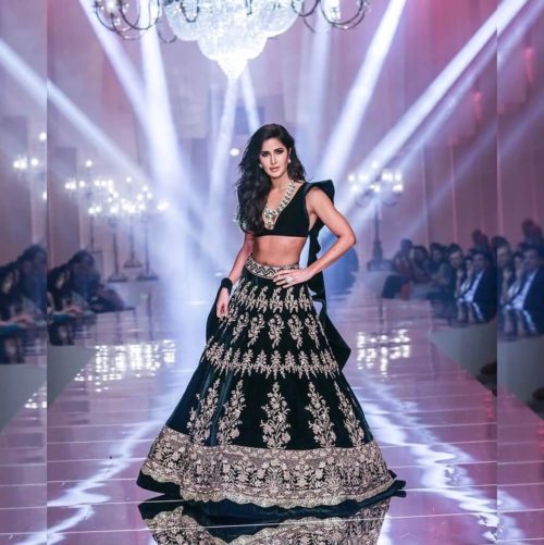 Buy Manish Malhotra Wedding Lehenga Choli Designer Sangeet Dress Bridal  Wear Outfit Indian Reception Lehenga Choli Chaniya Choli Wedding Dress  Online in India -… | Bridal lehenga collection, Indian fashion lehenga,  Indian
