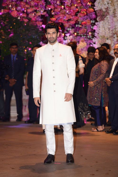 aditya roy kapoor ethnic attire