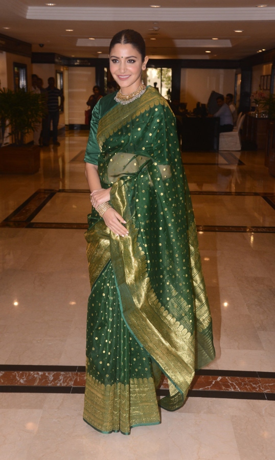 Anushka Sharma in green chanderi silk saree 