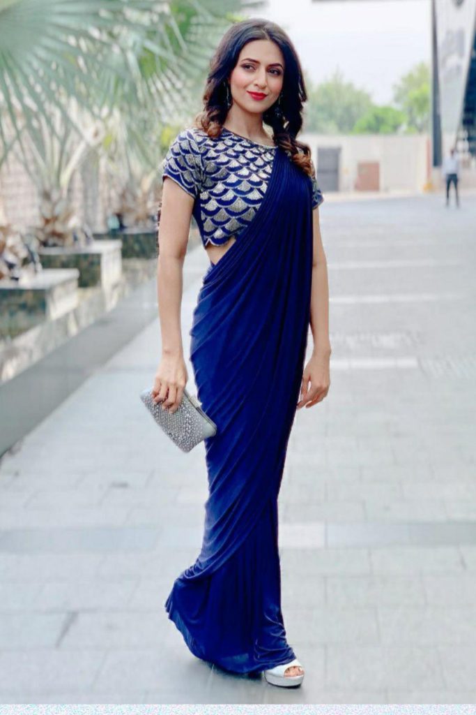 Divyanka Tripathi blue dress