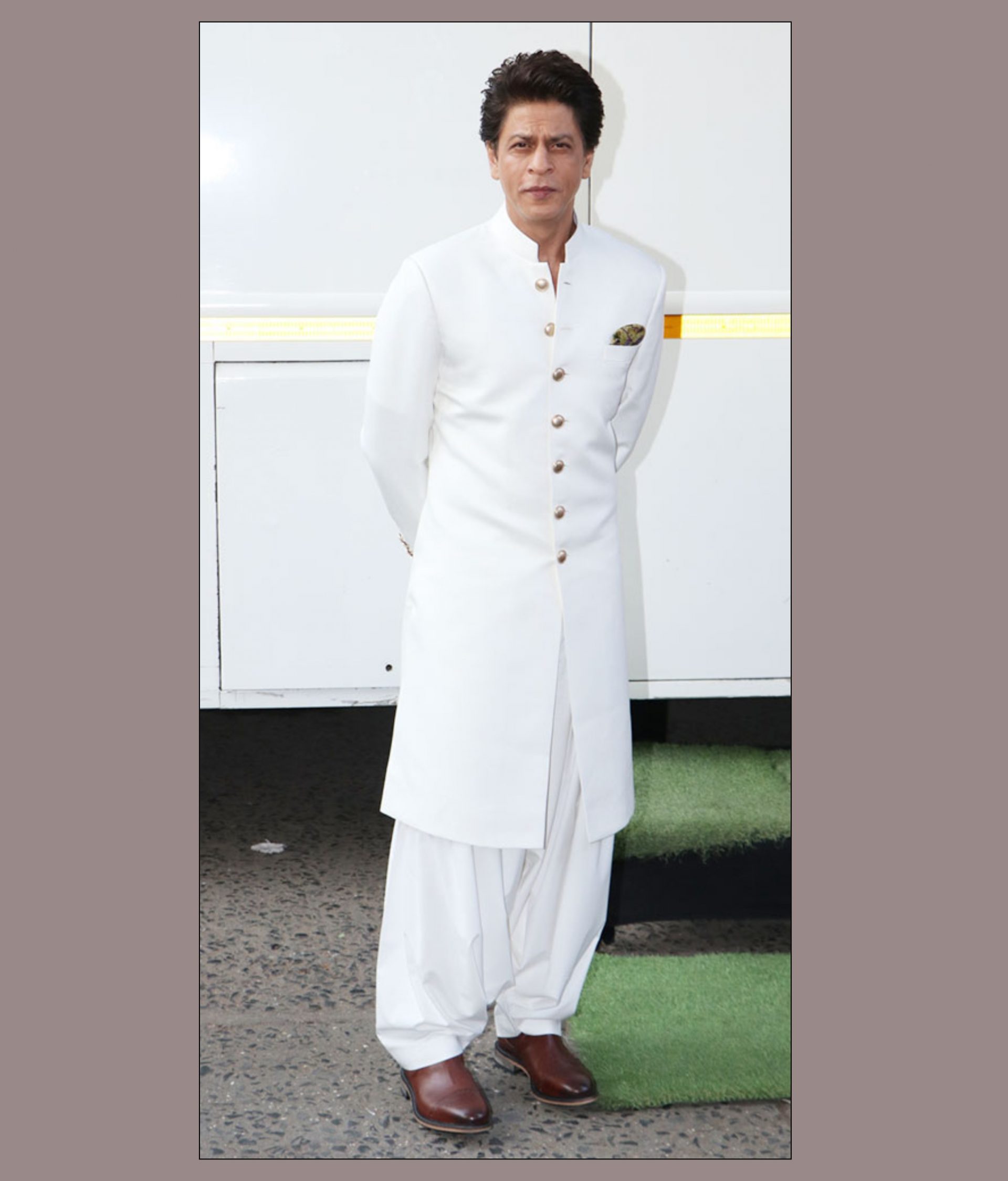 Men S Ethnic Wear Designs 2022   Shahrukh Khan In Ethnic Wear 1920x2249 