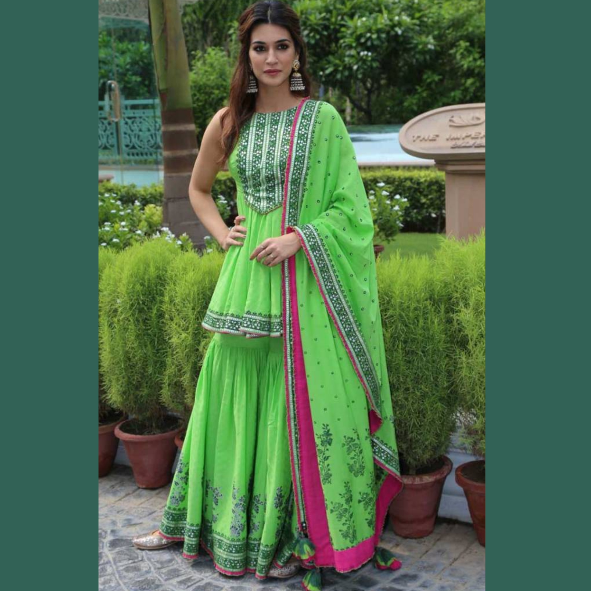 kriti sanon green sharara