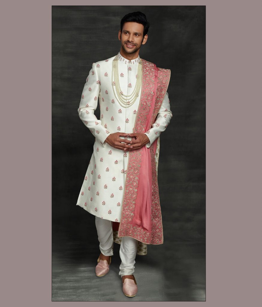 Men's Ethnic sherwani with odhani