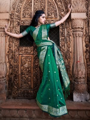 Modern saree for Mehendi Bridal Look