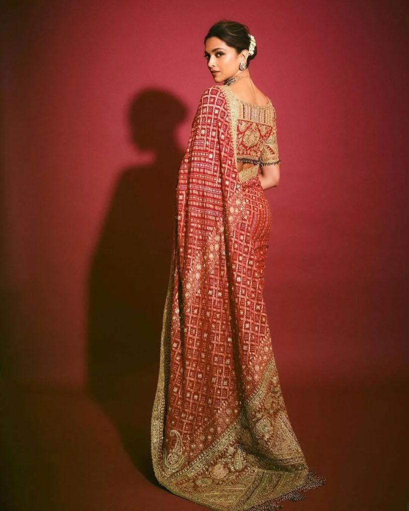 Deepika Padukone’s Red Bandhani Sari for Anant radhika Hastkashar
