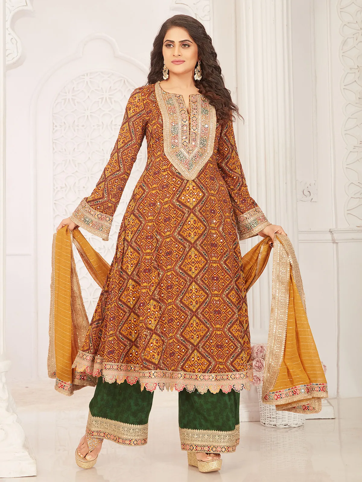 Latest pakistani suits designs 2018 best sale