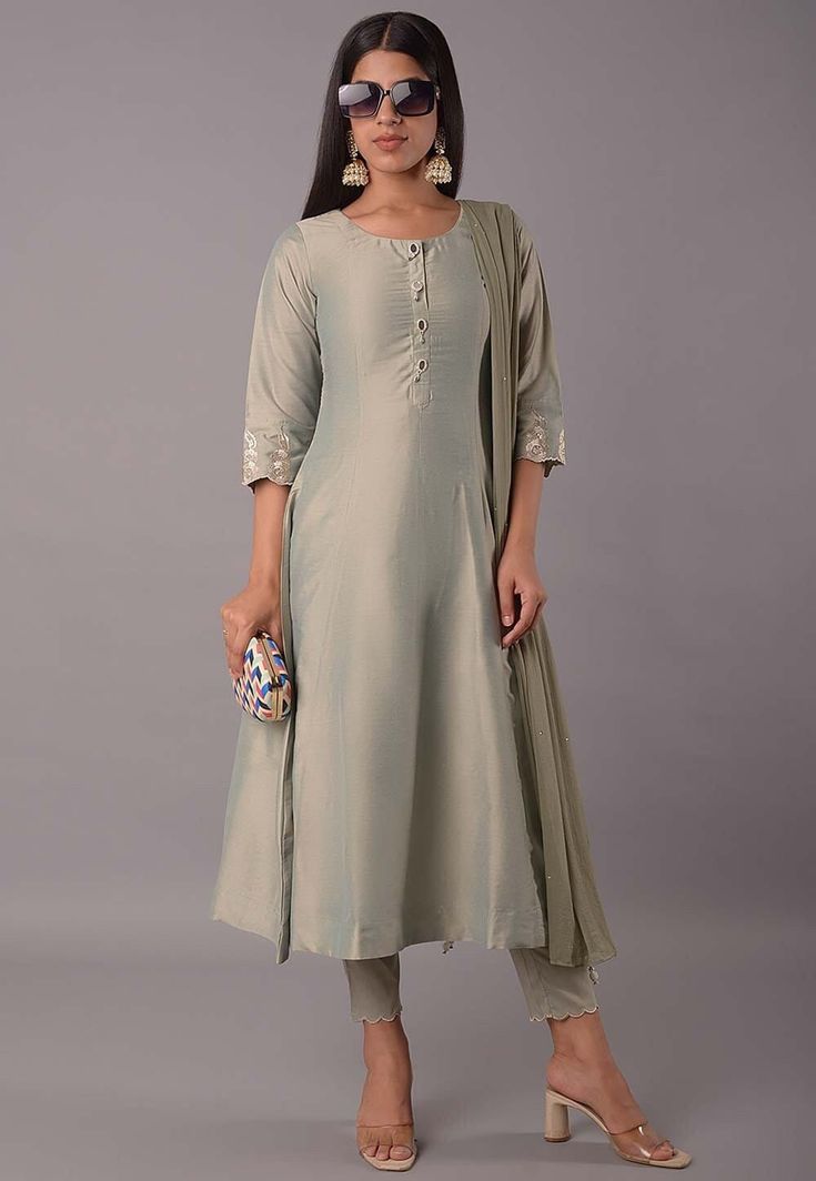 Chiffon Flows Soft and Sweet